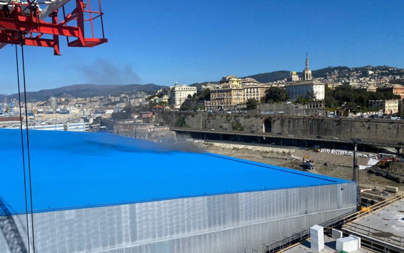 TETTO PADIGLIONE JEAN NOUVEL, SUBITO SPENTO PRINCIPIO D’INCENDIO